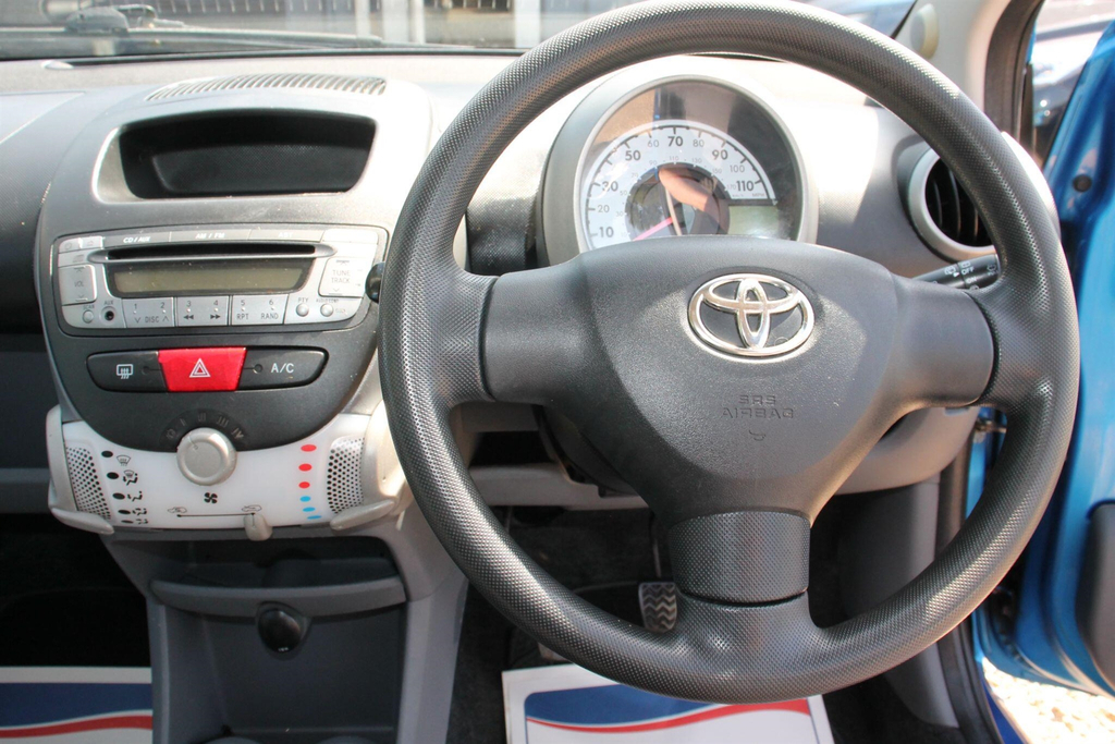 Toyota Aygo 1.0 Blue 5 #18