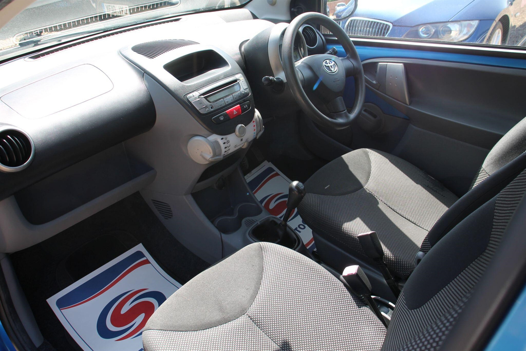 Toyota Aygo 1.0 Blue 5 #13