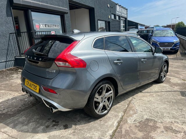 Volvo V40 2017 2.0 D3 R-design Pro Hatchback KW67EKU Grey #4