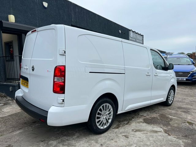 Vauxhall Vivaro 2023 1.5 Turbo D 2900 Pro Panel Van 6Dr Man DV23JXZ White #4
