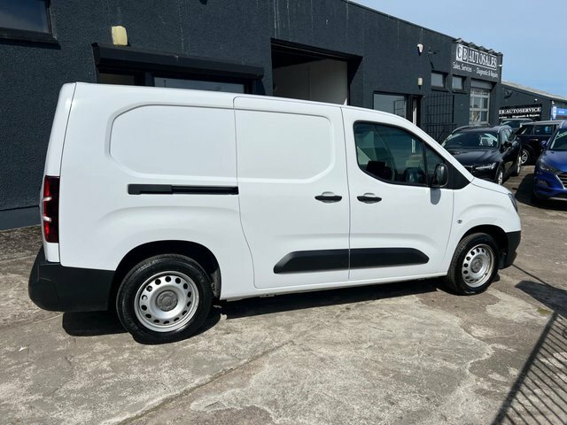 Vauxhall Combo 2024 1.5 Turbo D 2300 Prime Panel Van 6Dr M White #4