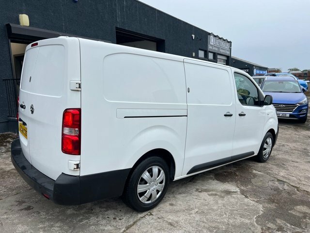 Vauxhall Vivaro 2019 1.5 Turbo D 2900 Dynamic Panel Van 6Dr DV69RUA White #3