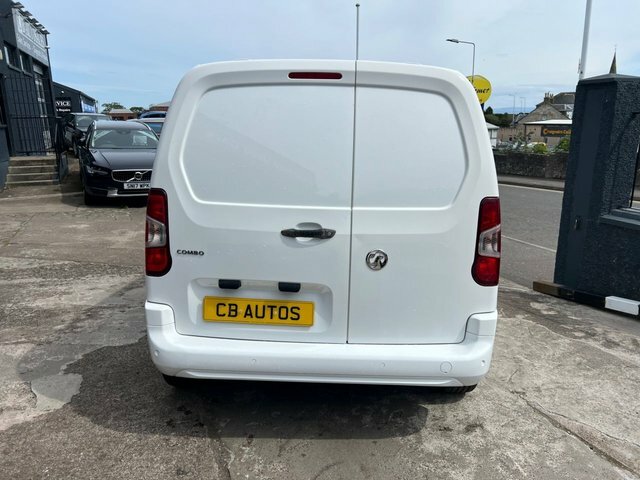 Vauxhall Combo 2020 1.6 Turbo D 2300 Sportive Panel Van Diese White #5
