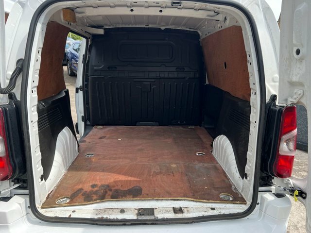 Vauxhall Combo 1.5 Turbo D Energy 7 Seat  #10