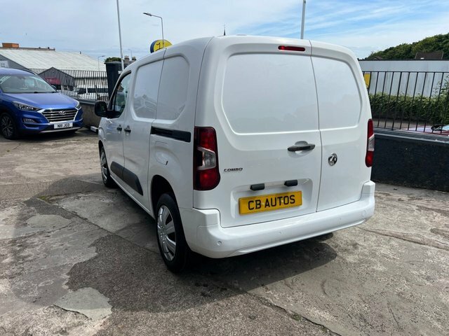 Vauxhall Combo 2020 1.6 Turbo D 2300 Sportive Panel Van Diese White #6