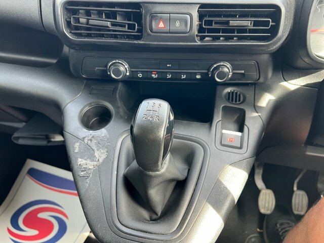 Vauxhall Combo 2300 1.5 Turbo D 100Ps H1 Edition Van  #21