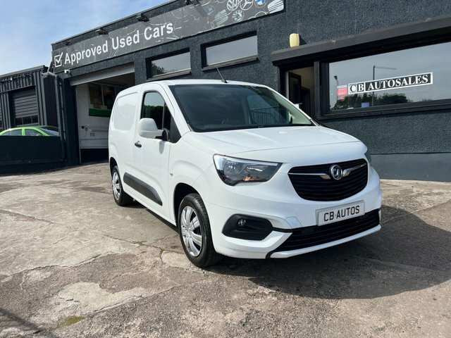 Vauxhall Combo 2021 1.5 Turbo D 2300 Sportive Panel Van Diese White #3