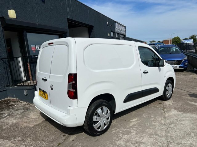 Vauxhall Combo 2021 1.5 Turbo D 2300 Sportive Panel Van Diese White #5