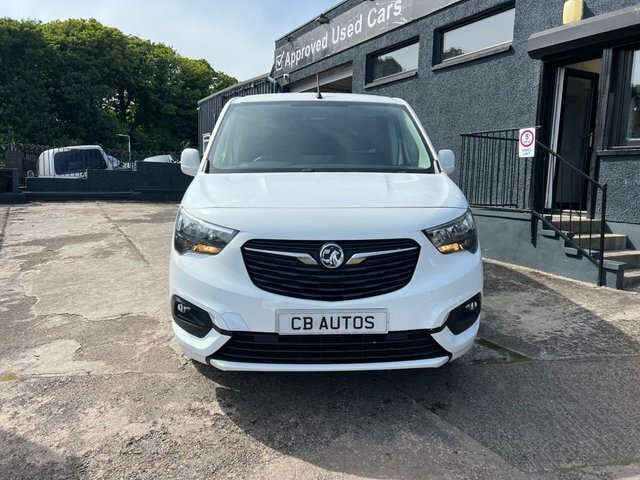 Vauxhall Combo 2021 1.5 Turbo D 2300 Sportive Panel Van Diese White #2