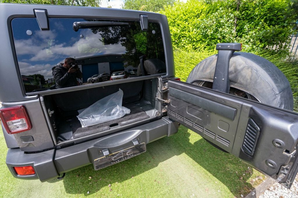 Jeep Wrangler 2L Sahara Grey #6