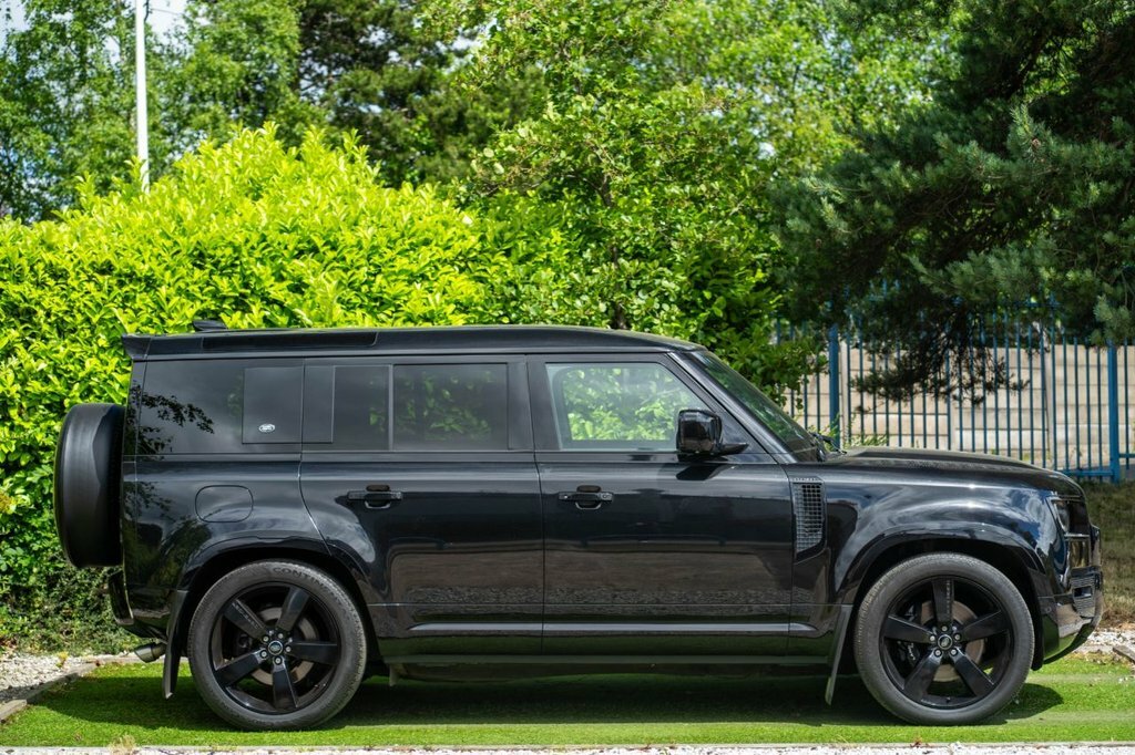 Land Rover Defender Suv LH72AAF Black #4