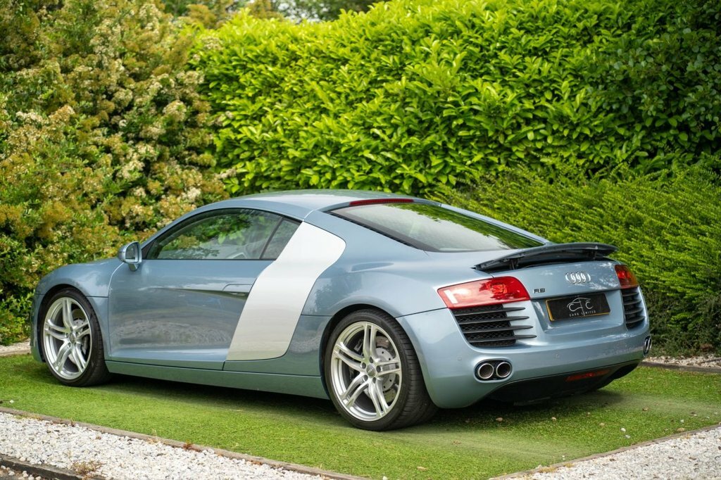 Audi R8 Coupe 4.2 Black #68
