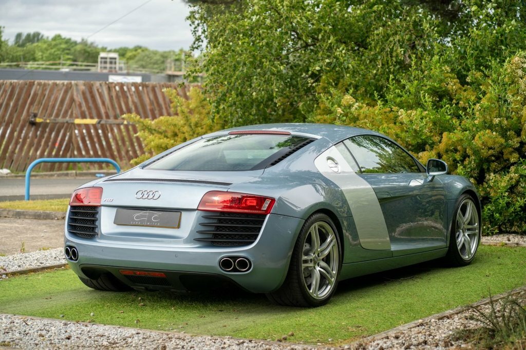 Audi R8 Coupe 4.2 Black #67