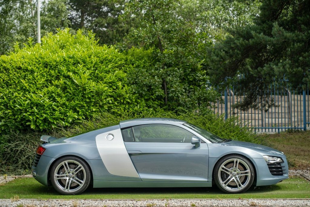 Audi R8 Coupe 4.2 Black #7