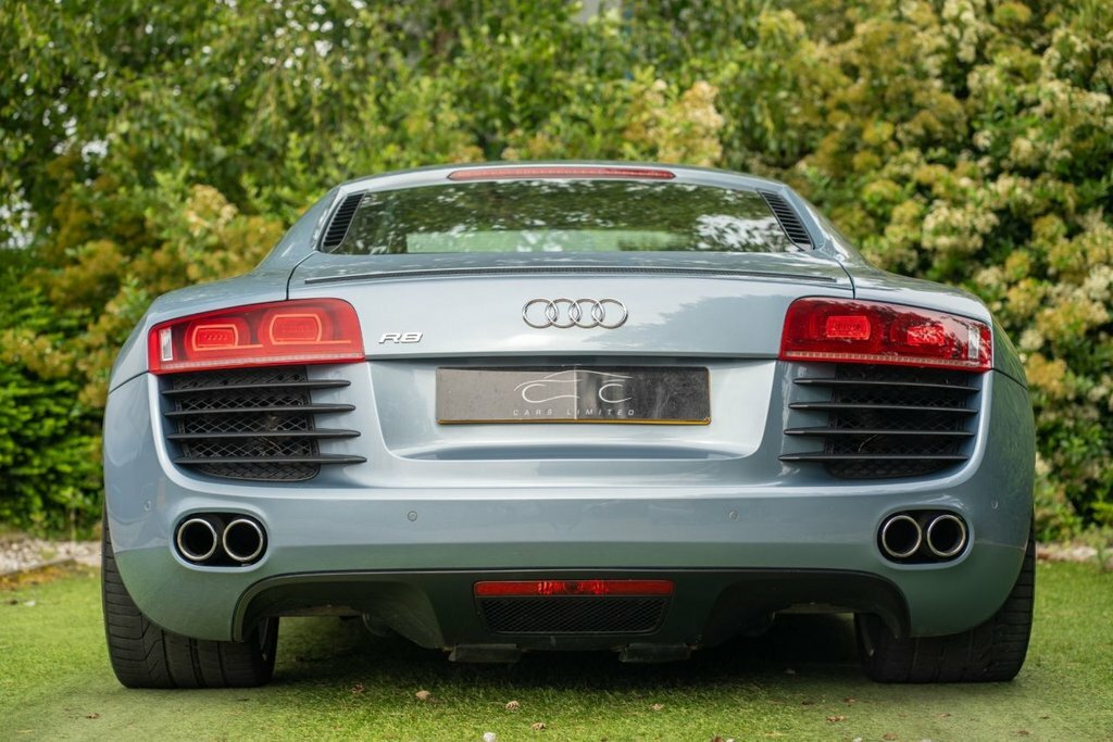 Audi R8 Coupe 4.2 Black #65