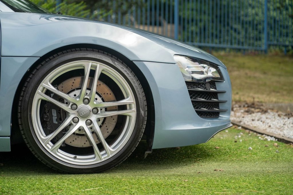 Audi R8 Coupe 4.2 Black #8