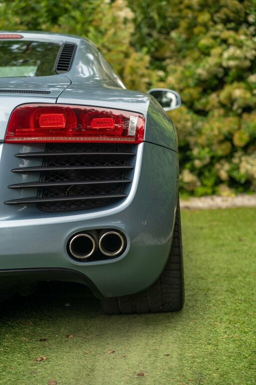 Audi R8 Coupe 4.2 Black #57