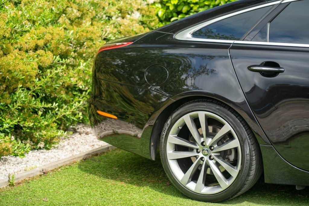 Jaguar XJ D Blue #8