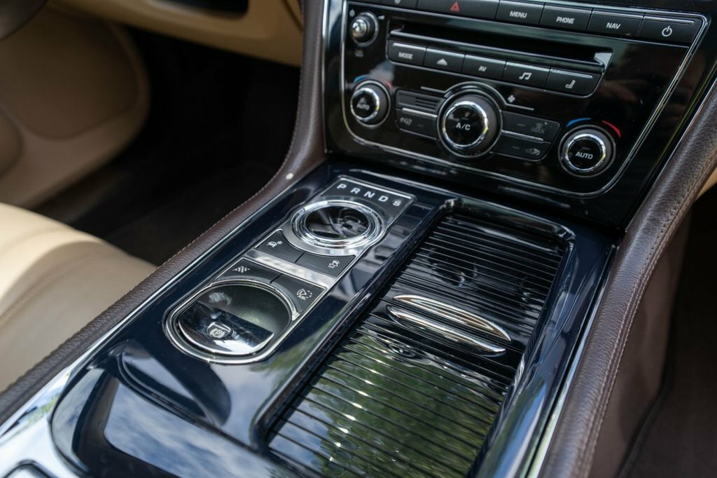 Jaguar XJ D Blue #26