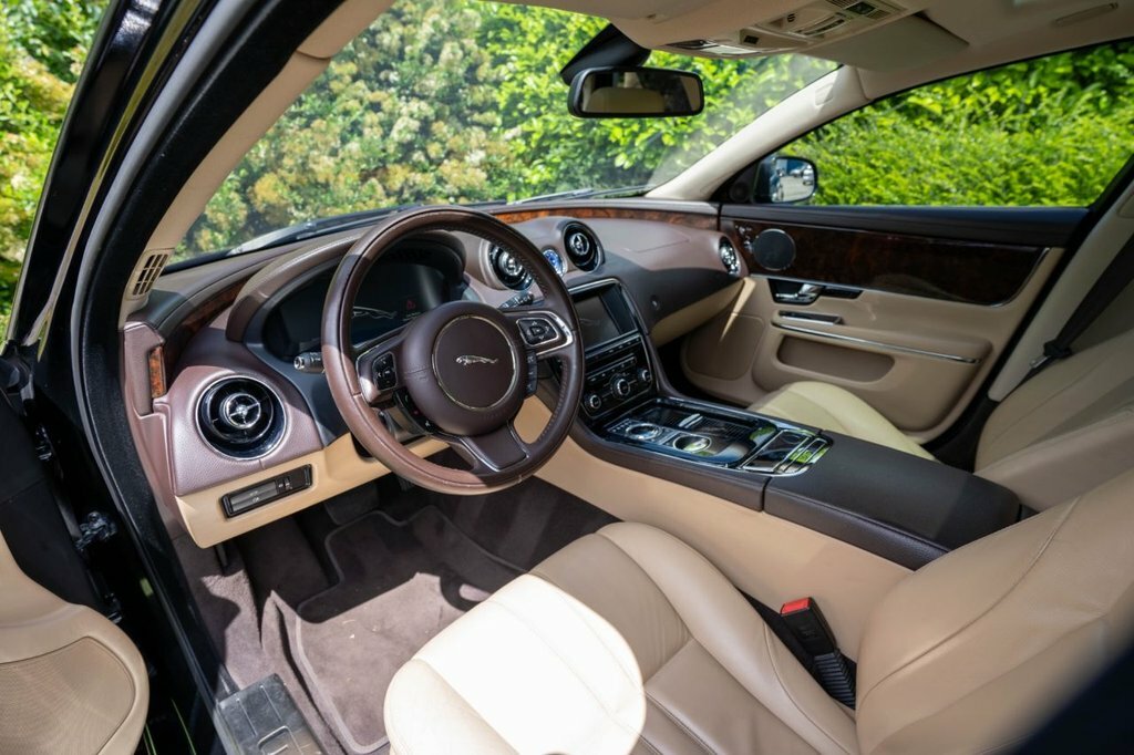 Jaguar XJ D Blue #33