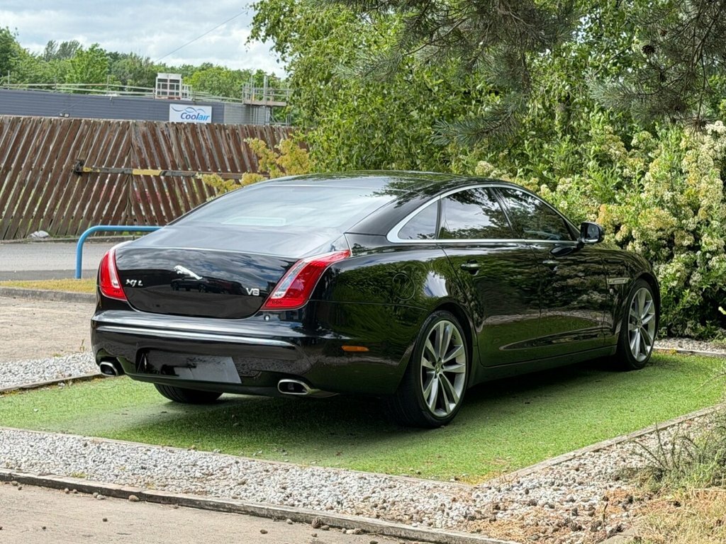 Jaguar XJ Saloon Black #6