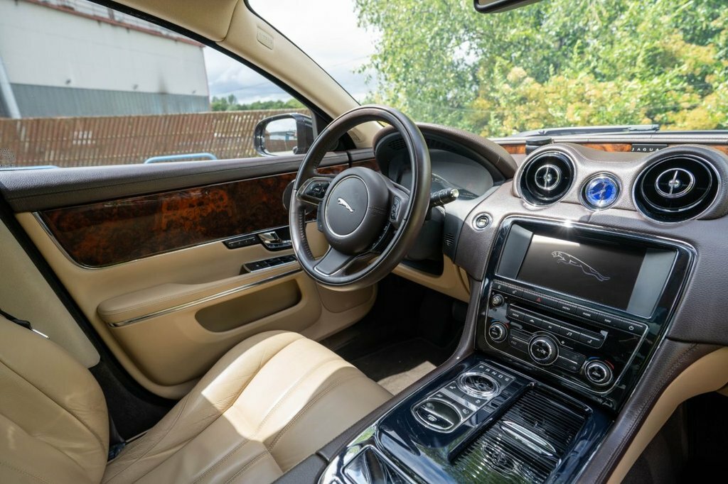 Jaguar XJ D Blue #24