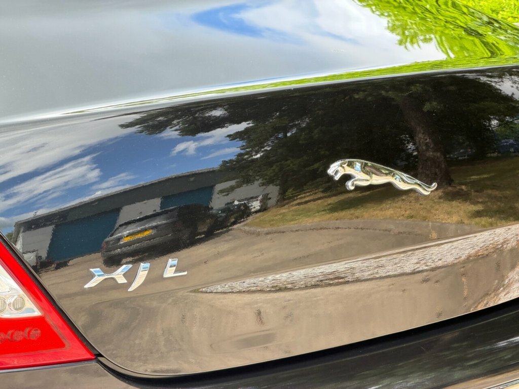 Jaguar XJ D V6 Silver #8