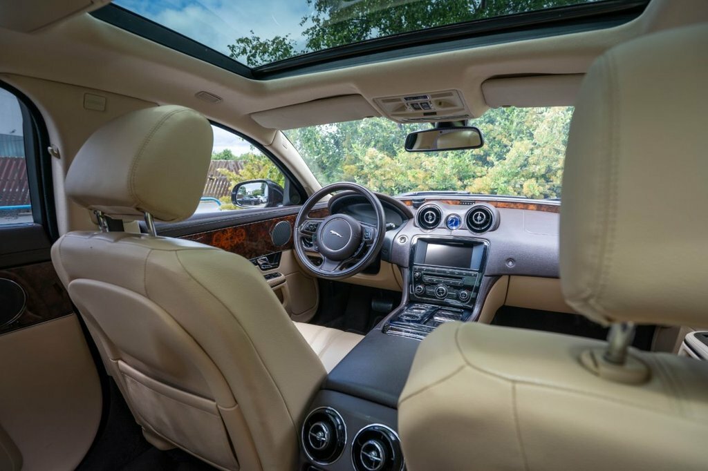 Jaguar XJ D Blue #16