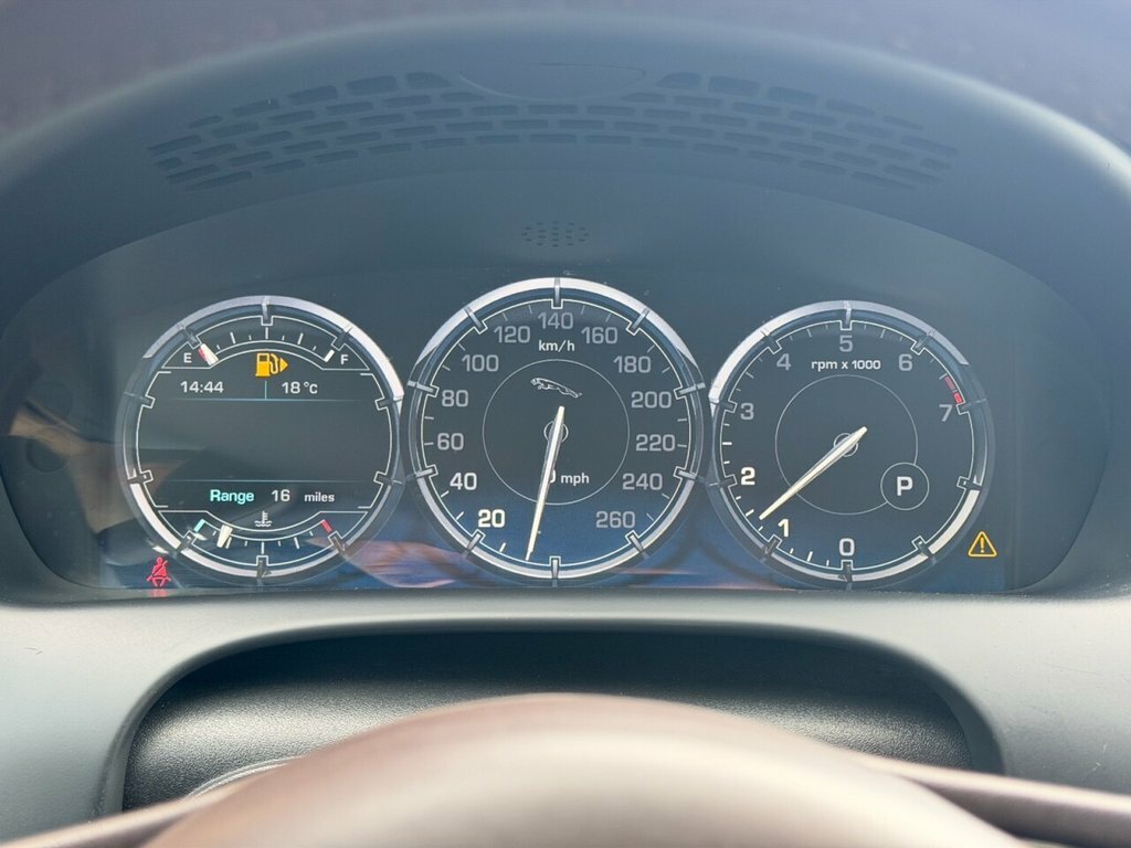 Jaguar XJ D V6 Silver #18