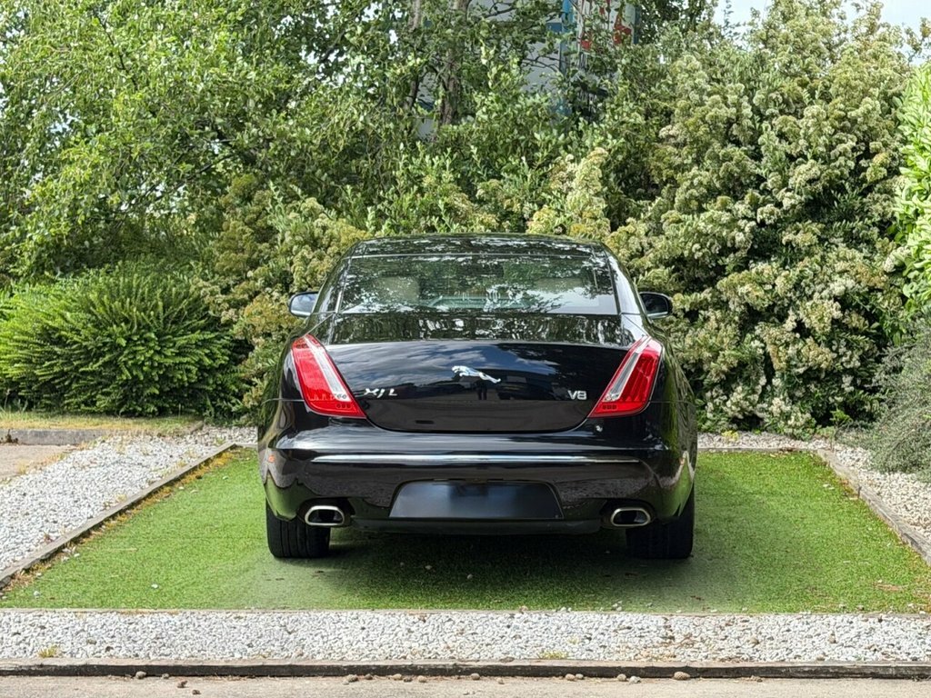 Jaguar XJ Saloon Black #4