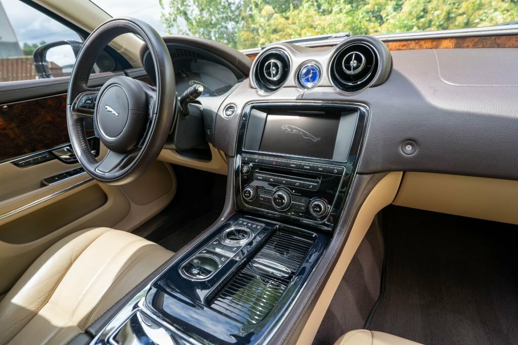 Jaguar XJ D Blue #25