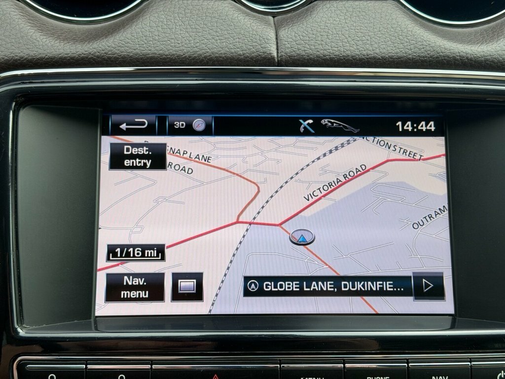 Jaguar XJ D V6 Silver #25