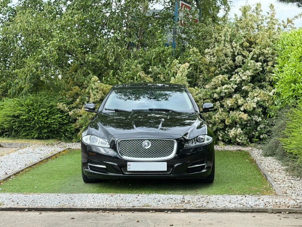 Jaguar XJ D V6 Silver #9
