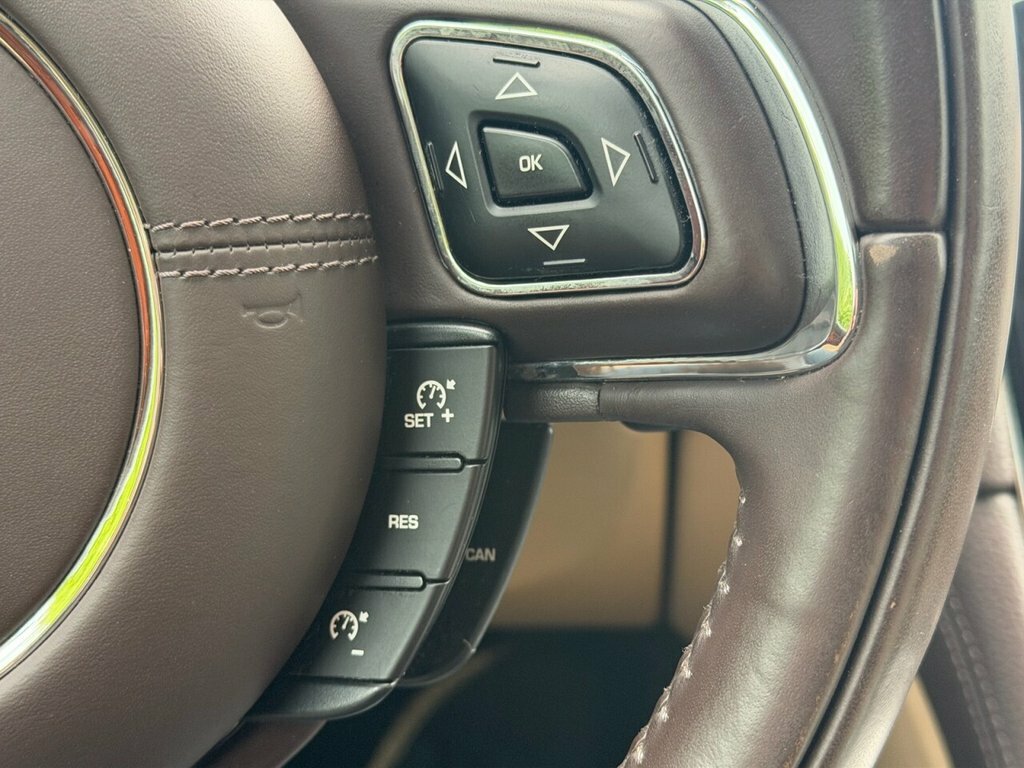 Jaguar XJ D V6 Silver #20