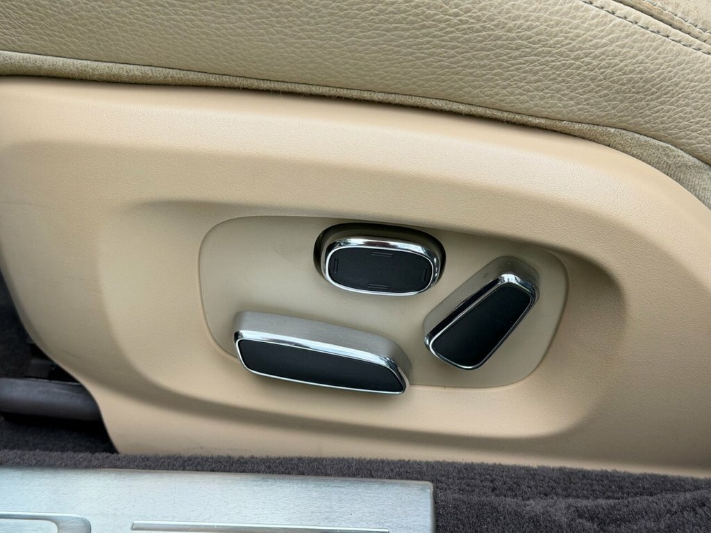 Jaguar XJ D V6 Silver #17