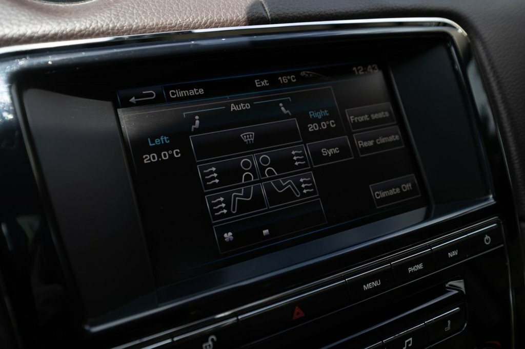 Jaguar XJ D Blue #44