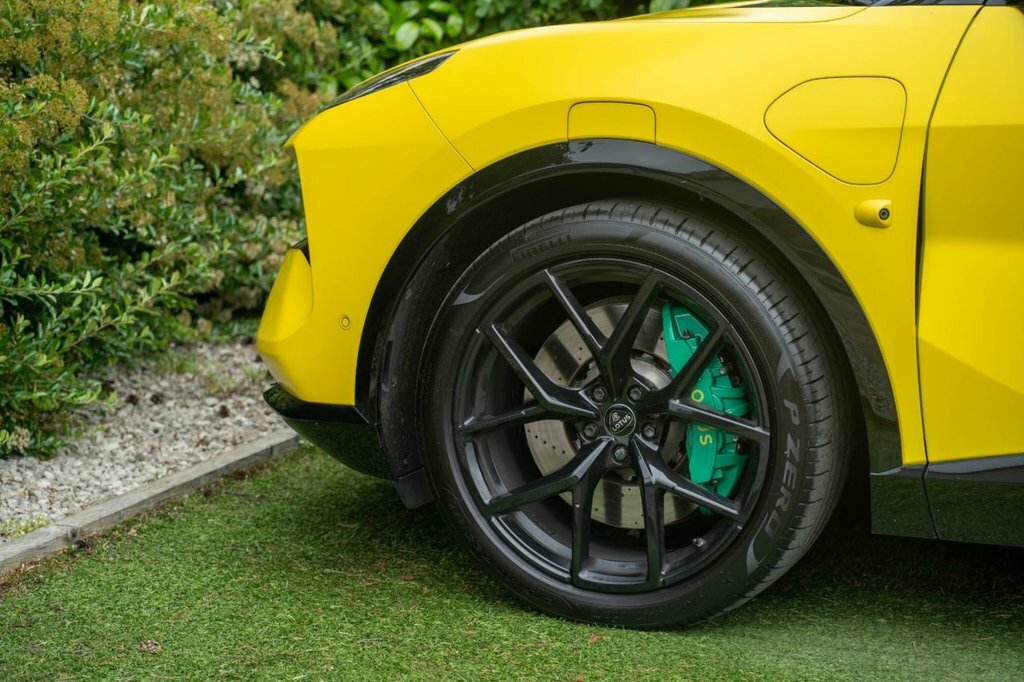 Lotus Eletre R  #14