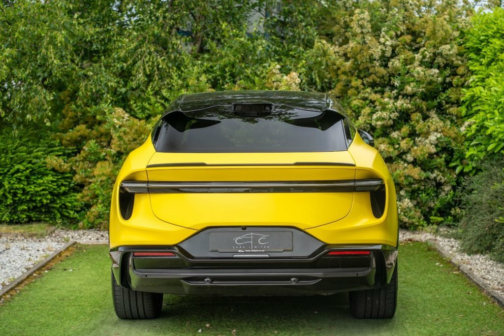 Lotus Eletre R  #82