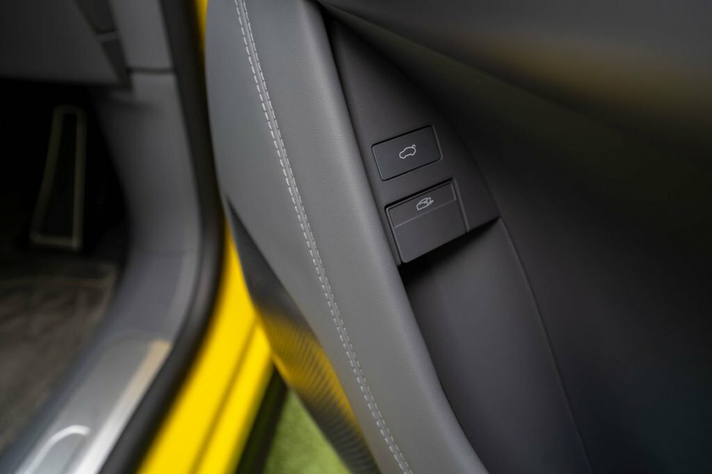 Lotus Eletre R  #43