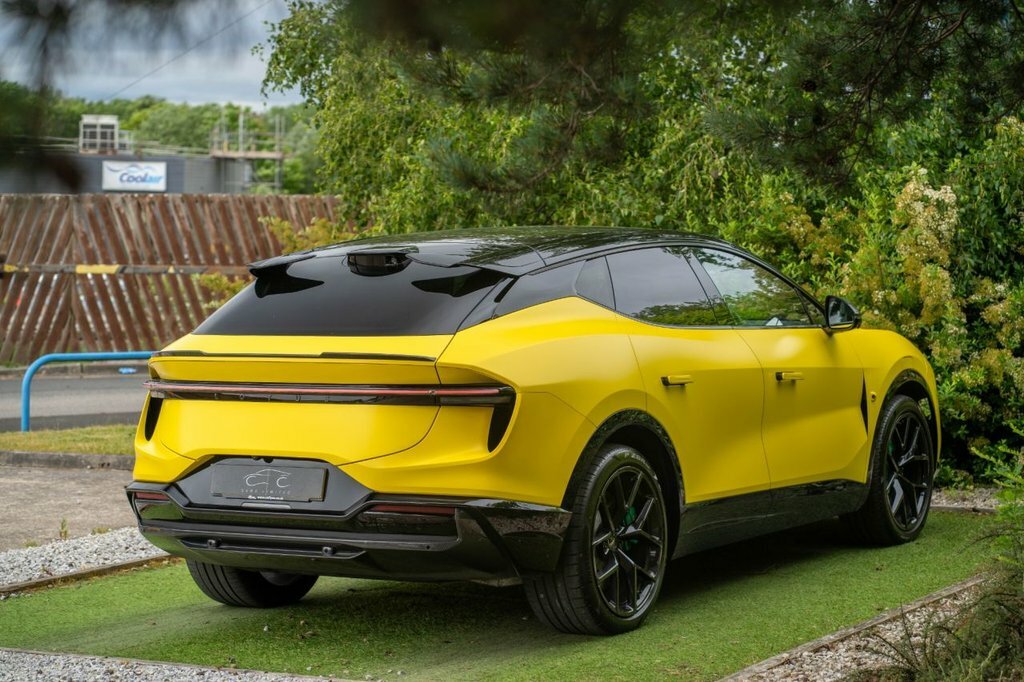 Lotus Eletre R  #84