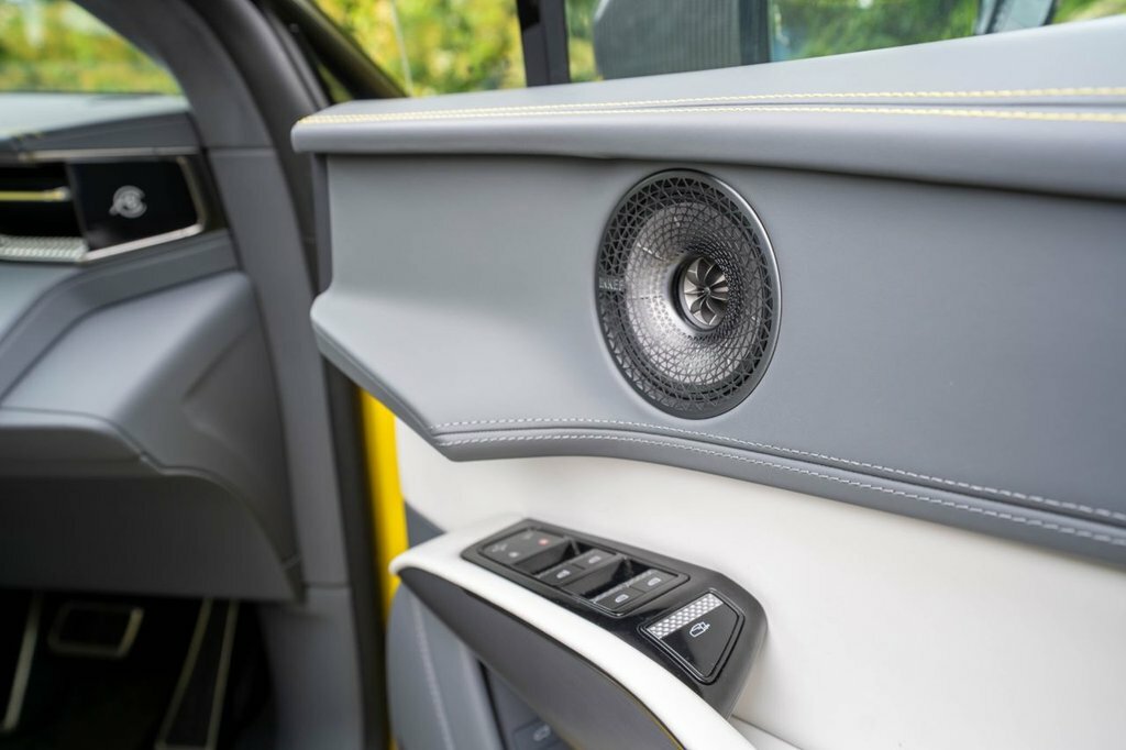 Lotus Eletre R  #40
