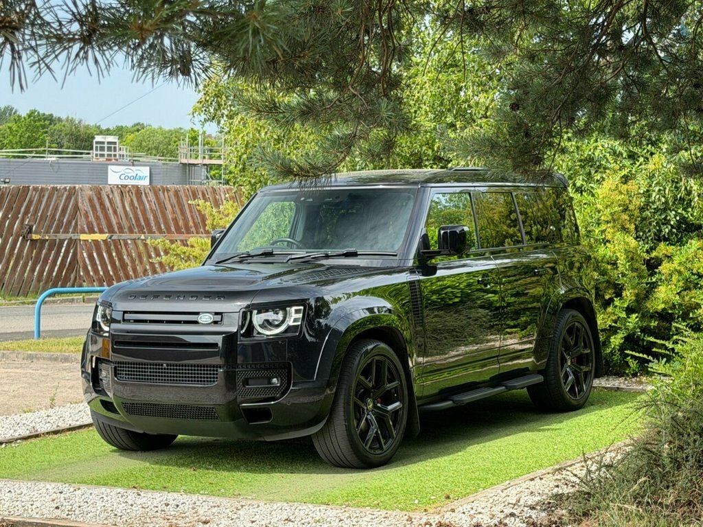 Land Rover Defender 110 3L Se Black #5