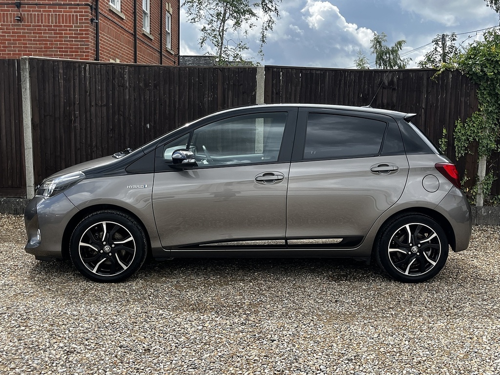 Toyota Yaris Vvt-h Design Brown