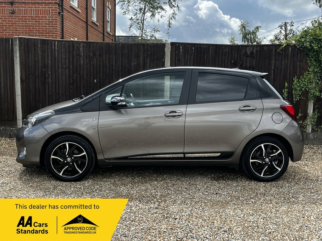 Toyota Yaris Vvt-h Design Brown
