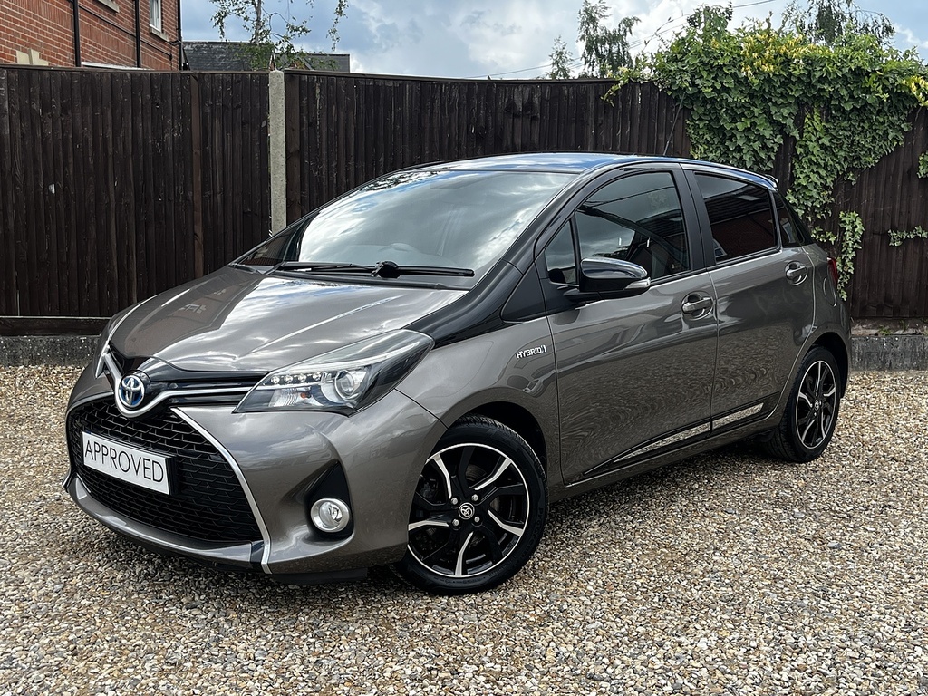 Toyota Yaris Vvt-h Design WJ66SWW Brown #4