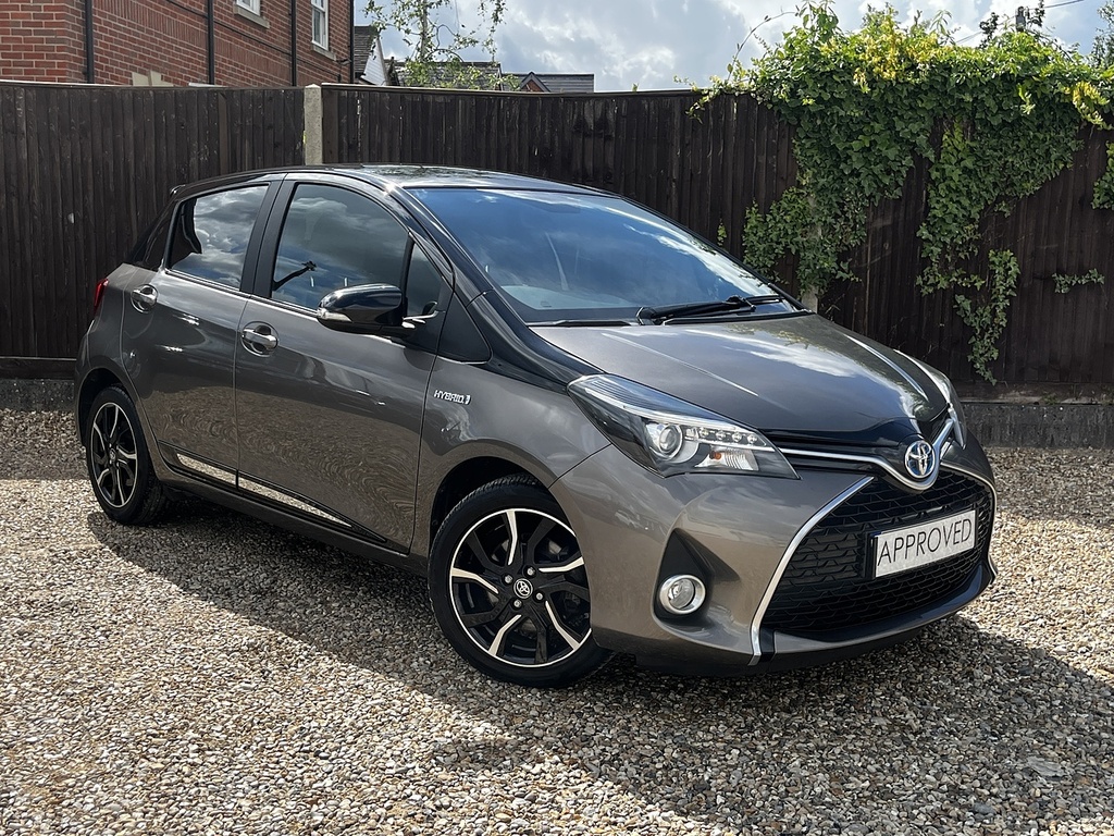 Toyota Yaris Vvt-h Design WJ66SWW Brown #2