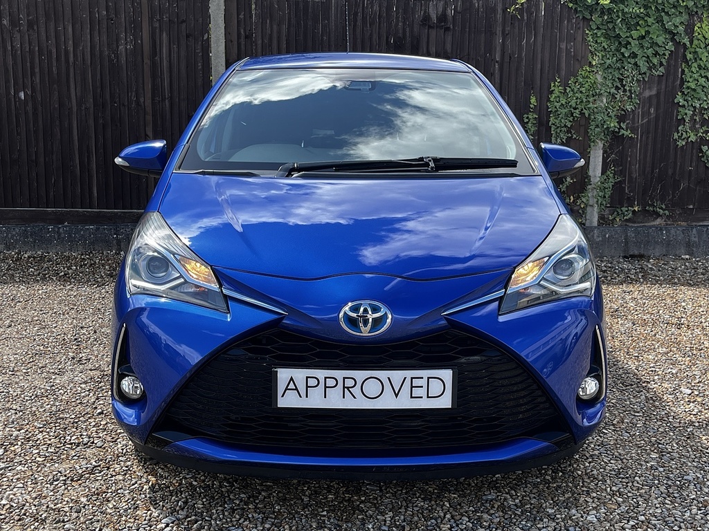Toyota Yaris Vvt-h Design LJ67HWE Blue #3