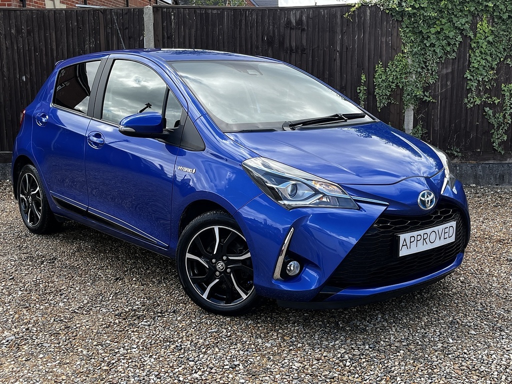 Toyota Yaris Vvt-h Design LJ67HWE Blue #2