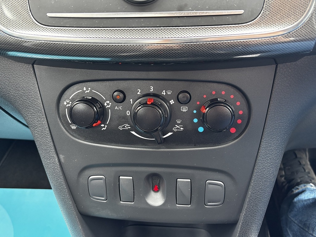 Dacia Sandero Stepway 0.9 Tce Essential White #30