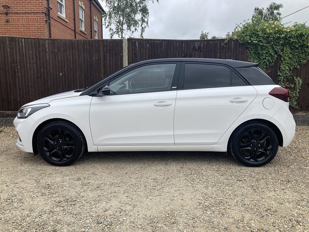 Hyundai I20 Play White
